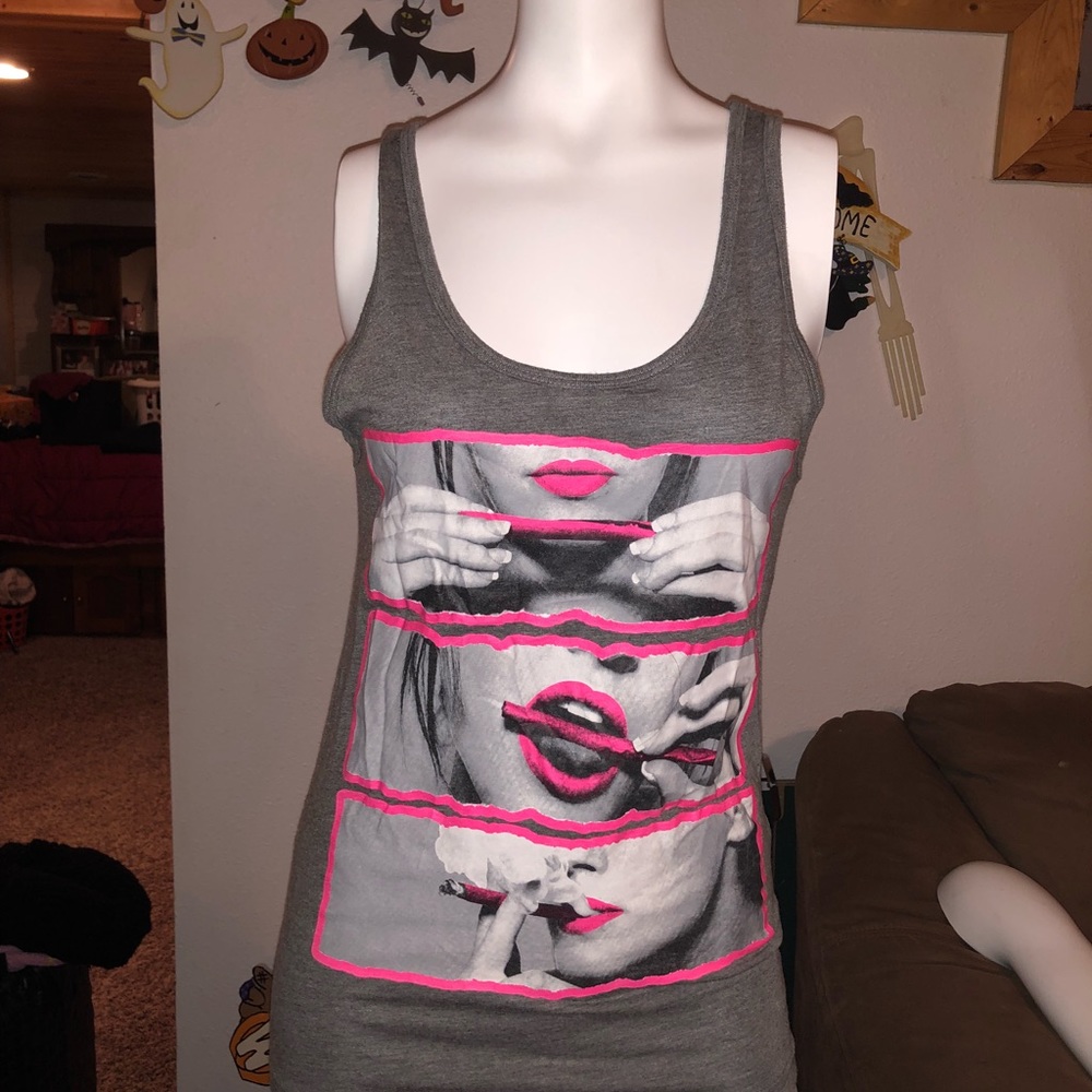 Smoking Tank - Picture 2 of 2